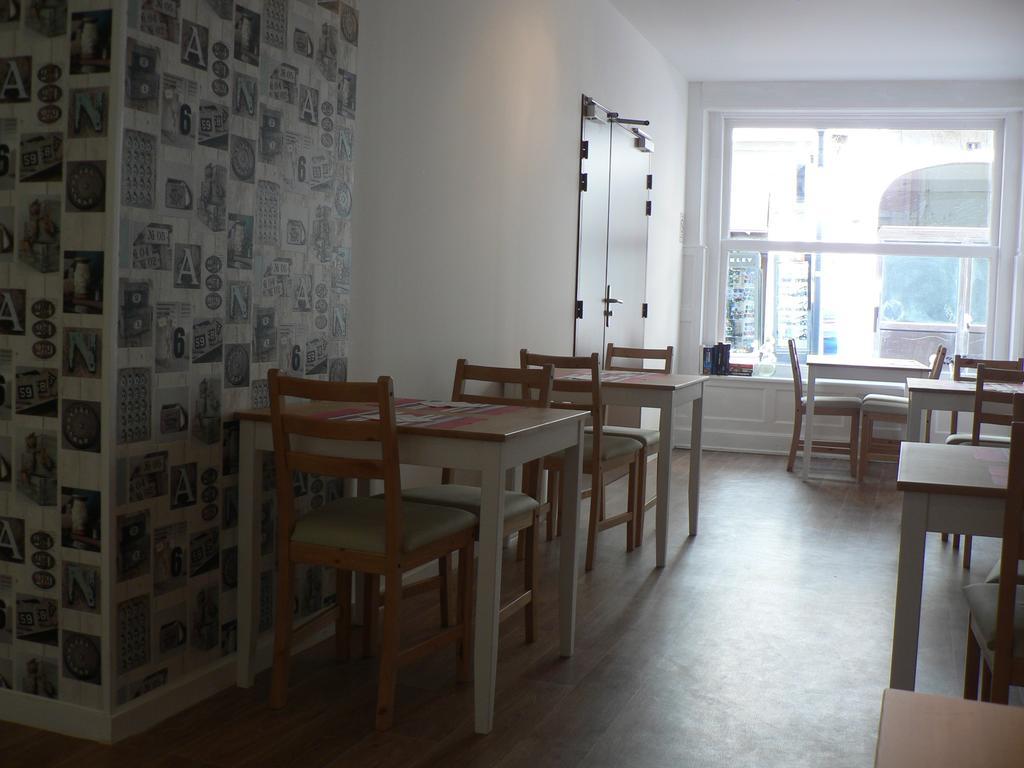 Hotel Les Alizes Biarritz Room photo